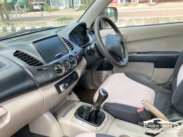 Mitsubishi Triton Cab 2.5 GLX