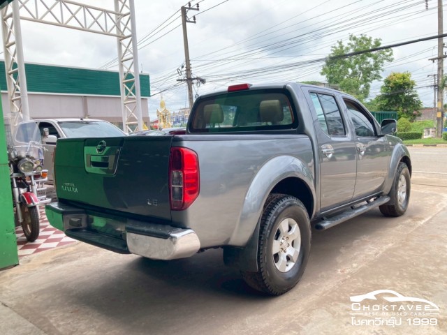 NISSAN NAVARA 4WD