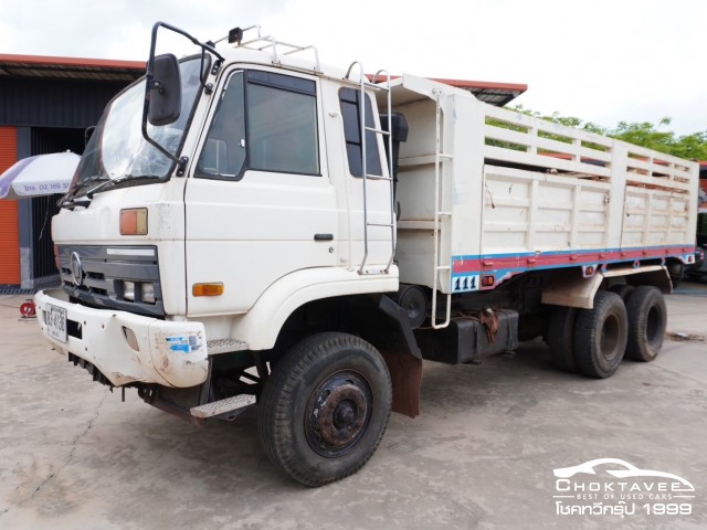 NISSAN UD 10ล้อ ดั้มพ์