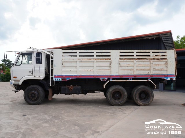NISSAN UD 10ล้อ ดั้มพ์