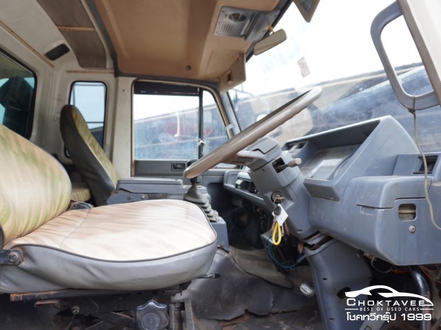 NISSAN UD 10ล้อ ดั้มพ์