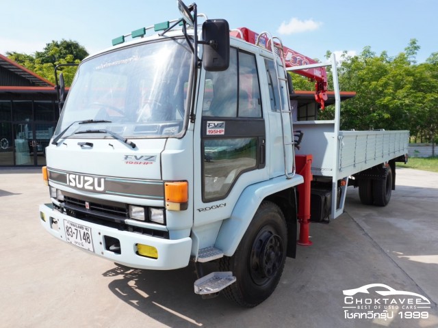 อีซูซุล็อกกี้ 6ล้อ 195 แรงม้า ยาว7เมตร ติดเคน