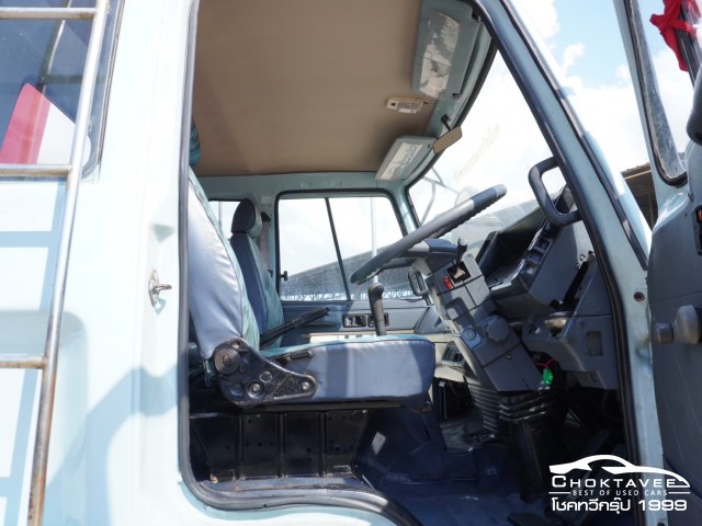 อีซูซุล็อกกี้ 6ล้อ 195 แรงม้า ยาว7เมตร ติดเคน